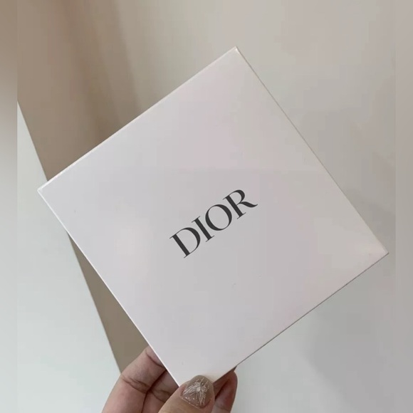 NEW Dior Silver Mini Cosmetic Pouch Bag - Picture 8 of 10